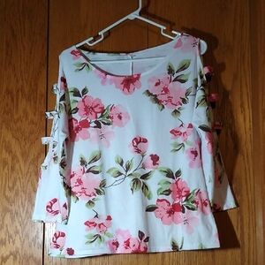 Cold shoulder style top, size small